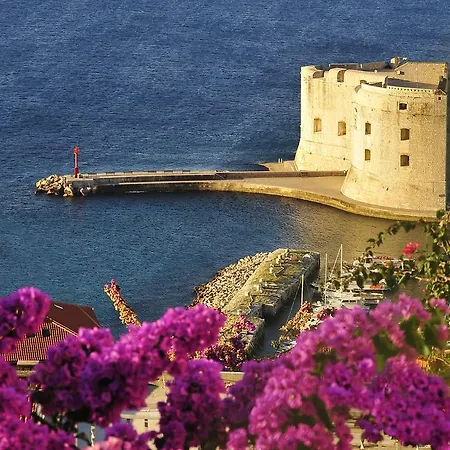 Annamaria Dubrovnik
